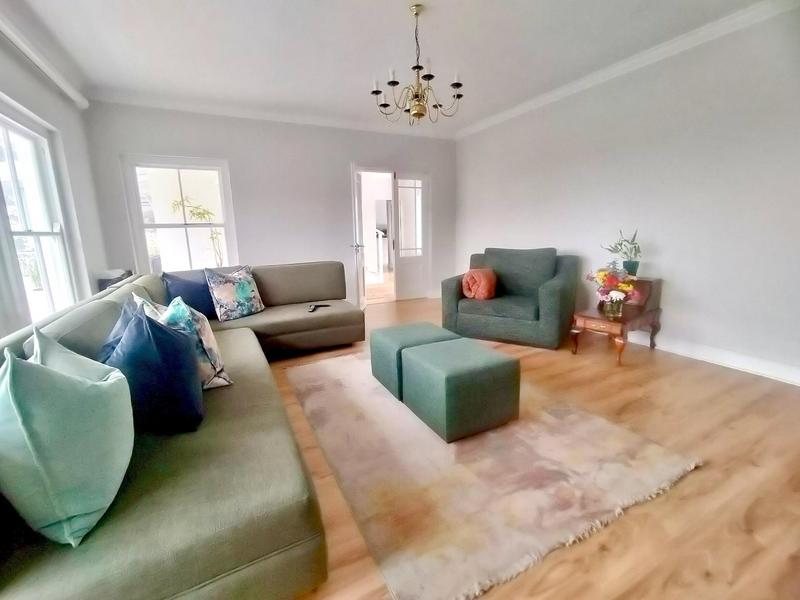 To Let 5 Bedroom Property for Rent in Hout Bay Western Cape